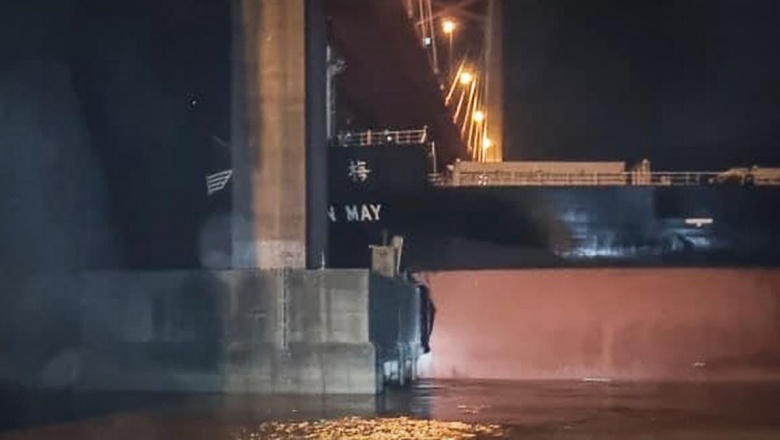 Continúa interrumpida la navegación por el choque de un buque contra el puente Zárate Brazo Largo