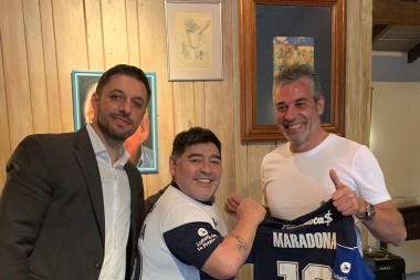 Diego Maradona es el nuevo DT de Gimnasia y Esgrima La Plata