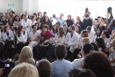 Cristina Kirchner visitó un hospital en La Matanza