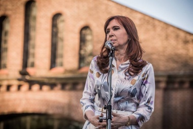 Cristina Kirchner más cerca del juicio oral por el encubrimiento de la AMIA
