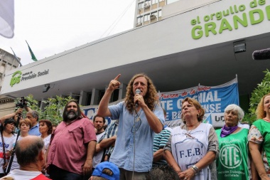 Maestros y estatales instalarán una carpa frente a Gobernación