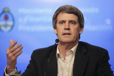 Alfonso Prat Gay dijo que el apoyo "sin condiciones" de Macri a Milei es "un error"
