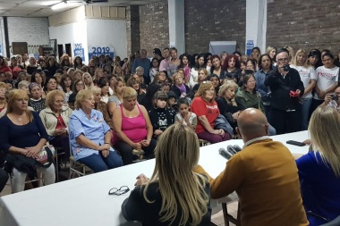 Mujeres del peronismo mostraron su apoyo a la candidatura de Cristina Kirchner