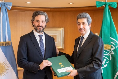 Arabia Saudita: Cafiero recibió al embajador para incrementar exportaciones e inversiones en sectores estratégicos