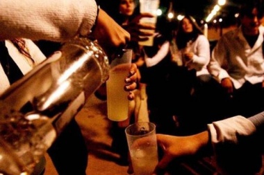 Exhiben cifras alarmantes del consumo de alcohol en la adolescencia
