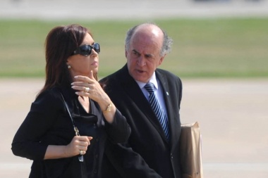 Parrilli aseguró que Cristina podría firmar el acuerdo con el gobierno