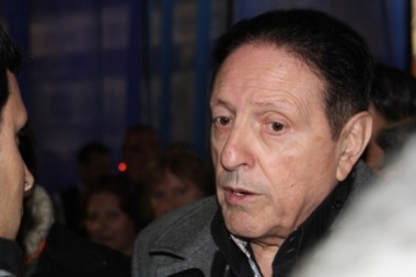 Carlos Quintana dijo que "hay que esperar" para definir un paro