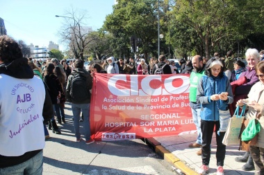 Realizan un nuevo paro en los hospitales públicos bonaerenses