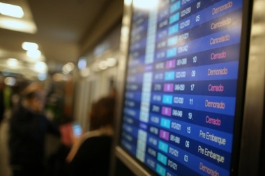 Por el paro de la CGT, cancelaron los vuelos programados para hoy