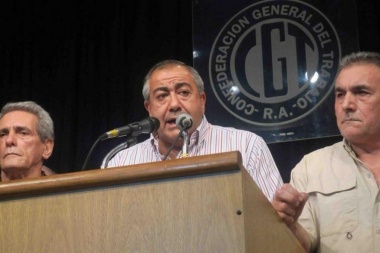 Suspendieron las elecciones y el Triunvirato seguirá al frente de la CGT