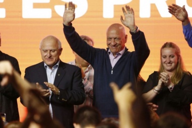 PASO en Santa Fe: Ganó Bonfatti, pero el peronismo fue el más votado