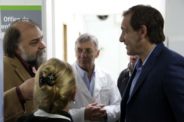 Garro visitó el renovado Hospital San Juan de Dios