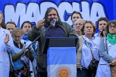 Con la adhesión de Suteba, empezó el paro nacional docente de 48 horas