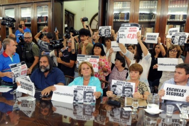 Los gremios rechazaron la oferta de Vidal porque "no contempla el 16% perdido en 2018"