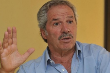 Felipe Solá: "Voy a trabajar para ganarle a Macri"