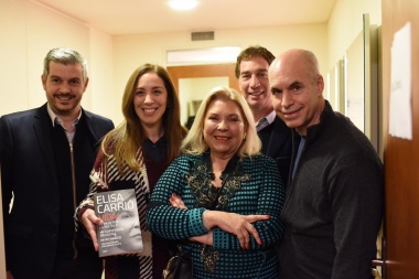 Carrió llamó a "consolidar la República y alejarse de los populismos y los fascismos"