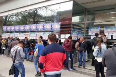 Los trabajadores de la AFIP realizan una medida de fuerza en todo el país