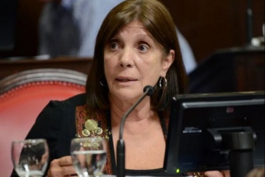 Teresa García: “Vidal encubre a Macri por el faltante de vacunas"