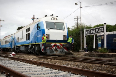 Incorporan nueva frecuencia del tren a Mar del Plata en el verano