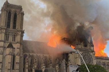 Se incendió la Catedral de Notre Dame