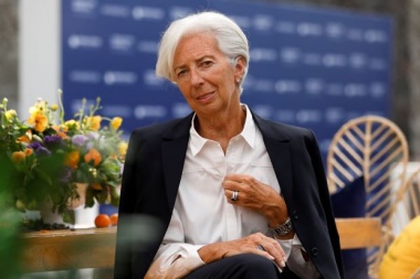 Renunció Christine Lagarde a su cargo en el FMI