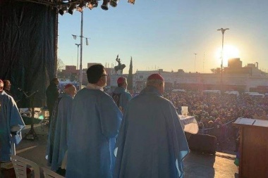 El pueblo "no quiere ningún tipo de grieta", dijo el obispo Vázquez en Luján