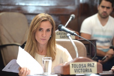 Tolosa Paz: “En La Plata hay aportes de campaña que merecen una explicación”