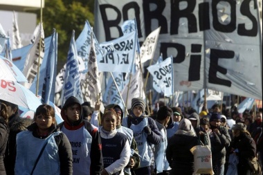 Desde Barrios de Pie señalaron que el Presupuesto "consolida el hambre"