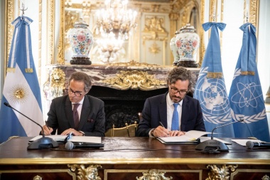 Argentina firmó un acuerdo de cooperación para tratamientos oncológicos y contra la contaminación