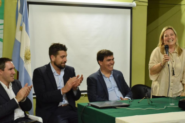 Lucas Delfino encabezó un encuentro con PyMEs junto al ministro Javier Tizado