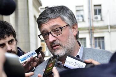 Descontarán los días a los docentes que adhieran a la huelga