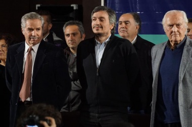 Pino Solanas dice que la oposición debe sumarse "para ganarle a Macri"