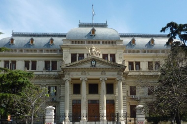 Realizaron amenazas de bomba en Gobernación y en la Legislatura bonaerense