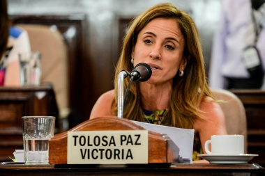 Victoria Tolosa Paz propuso una verdadera descentralización de los barrios platenses