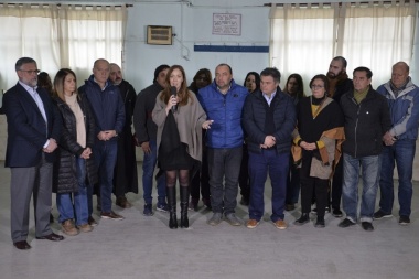 Tras idas y vueltas, Vidal anunció un paquete de medidas sociales