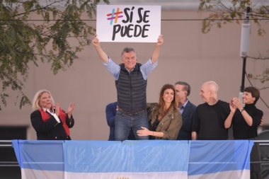 Una multitud apoyó a Macri en la primera marcha del "Sí se puede" en Barrancas de Belgrano