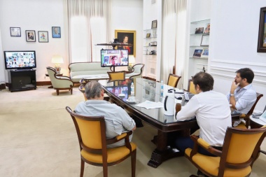 Kicillof se reunió con los intendentes por teleconferencia