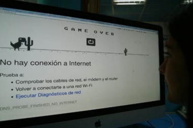 Se volvió a caer el servicio de internet y estallaron las redes contra la empresa Cablevisión-Fibertel