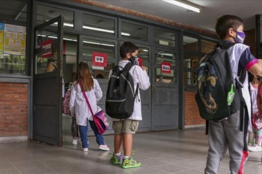 Vuelta a clases: lanzan una campaña para vacunar a menores