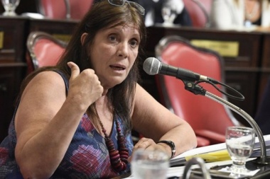 Teresa García: "Todas las fuerzas políticas deben comprometerse" ante el acuerdo con el FMI