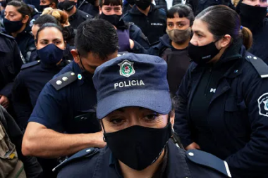 Presentan un proyecto para modificar el régimen laboral de la Policía Bonaerense