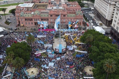 Preparan un marcha en defensa de la democracia