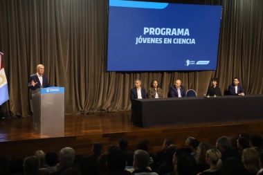 Schiaretti defendió a los organismos públicos de investigación, ciencia y tecnología