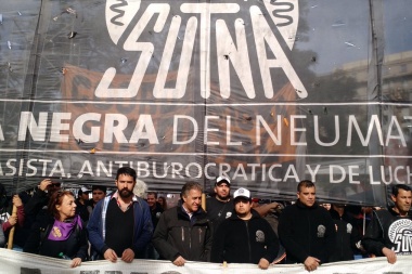 Para la izquierda, el acto de la CGT fue "breve y vaciado"