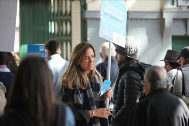 Victoria Tolosa Paz calificó de “inexplicable” la demora del Tren a La Plata