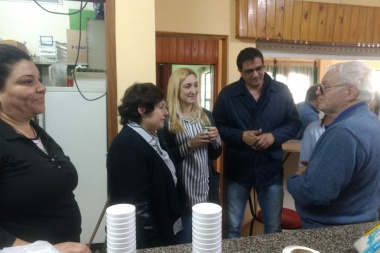 Ocaña propuso "reducir" los costos de la política