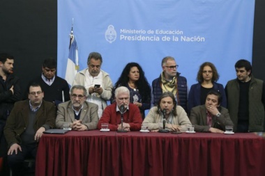 Fracasó la reunión con los docentes universitarios