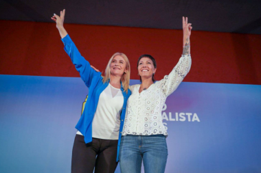 Asumió Mayra Mendoza al frente del PJ de Quilmes, la primera mujer en presidir el partido local