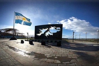 Carmona: "La posición de La Libertad Avanza sobre Malvinas amenaza la soberanía nacional"