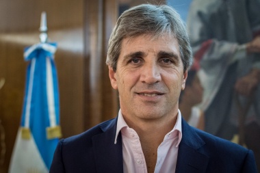 Con Macri en Estados Unidos, renunció Luis Caputo al Banco Central